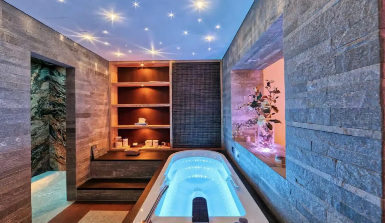 20-2448x1536